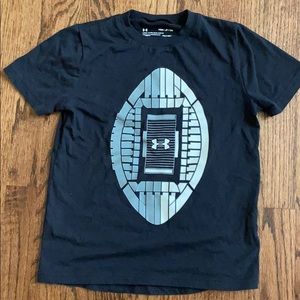 Under armour football t-shirt🏈